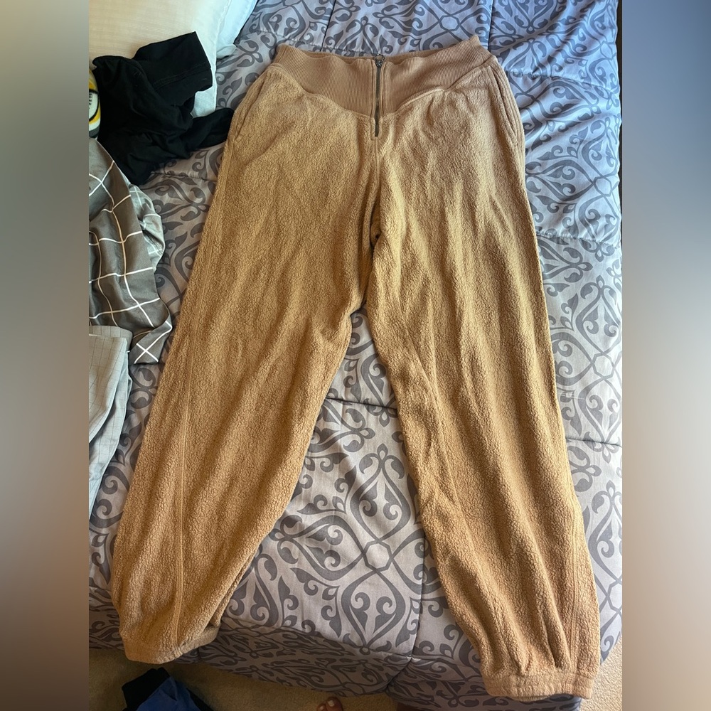 Aerie joggers